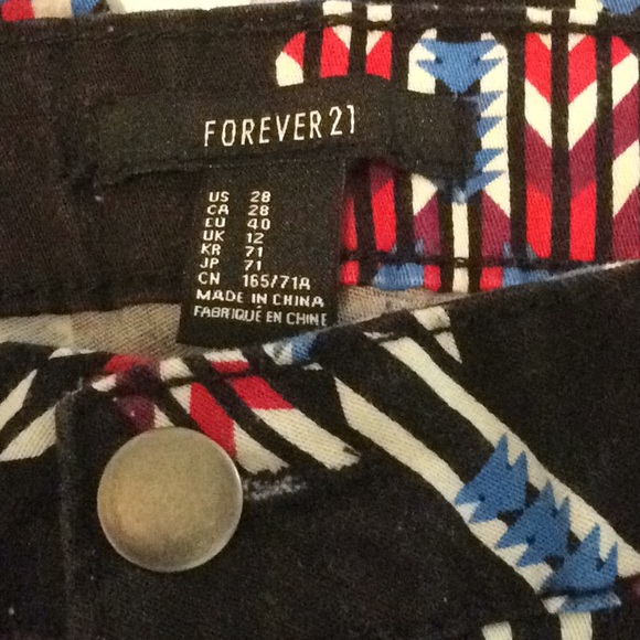 FOREVER 21 stretch pencil legs. - Picture 3 of 6